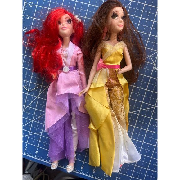 Disney Princess GLAMOUR FASHION DOLLS Belle Ariel 20041? - Picture 1 of 1